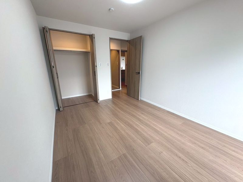 【CASA】高槻阿武山二番街208号棟 内観写真（リビング以外の居室）