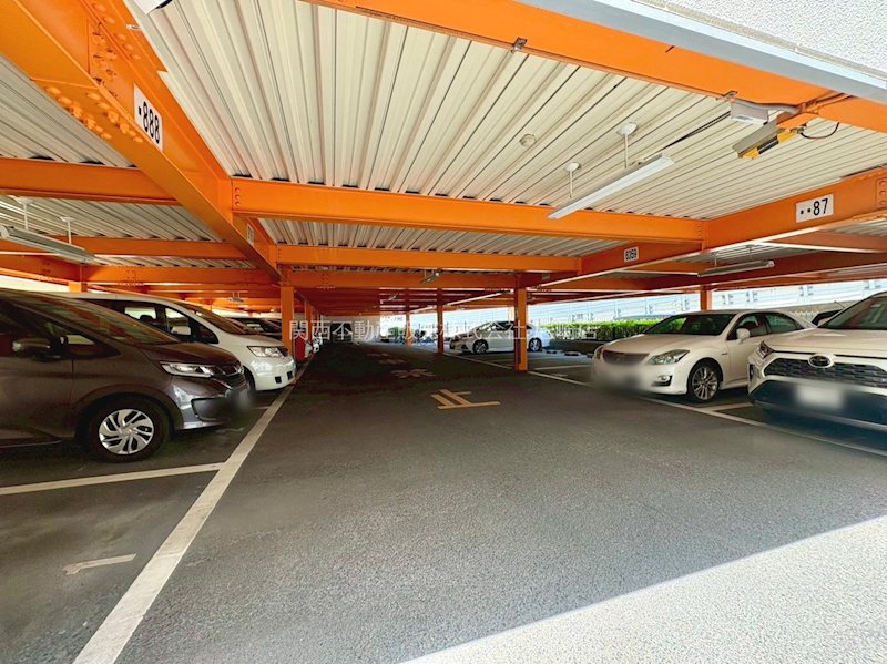 新北野第2コーポ西棟 共用部写真（駐車場）