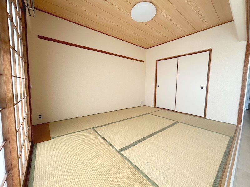【CASA】イトーピア高槻松が丘B棟  内観写真（リビング以外の居室）