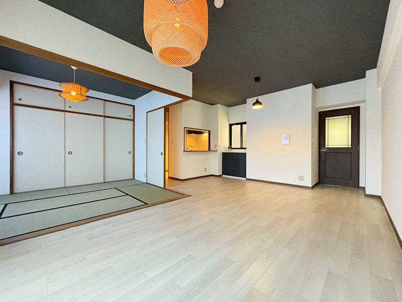ベルク豊中宮山 内観写真（リビング）