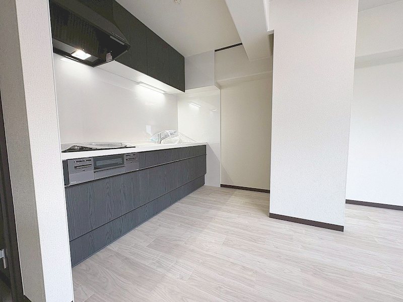 【CASA】イトーピア逆瀬川マンション 内観写真（キッチン）