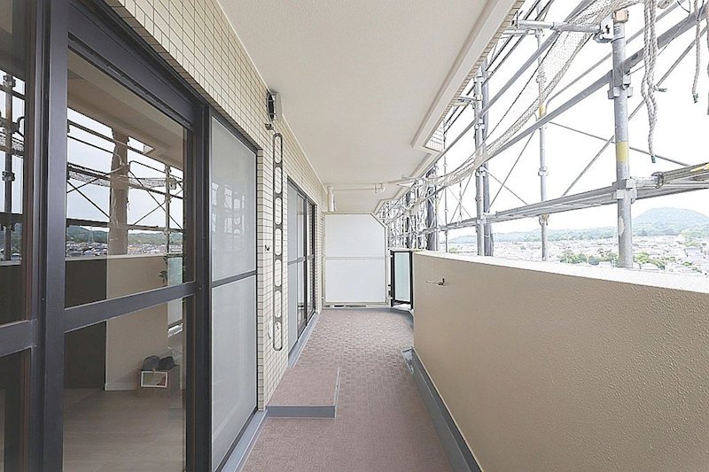 【CASA】アピア1シティライフ逆瀬川 現地写真（バルコニー）