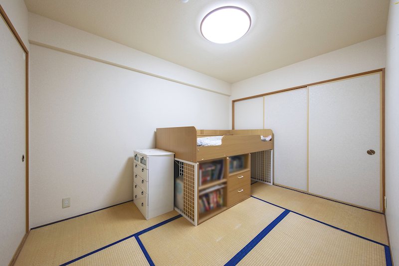 【CASA】ダイアパレス宝塚月見山 内観写真（リビング以外の居室）