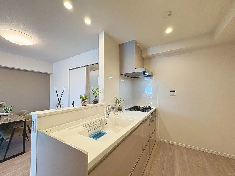 【CASA】ユニハイム高槻 内観写真（キッチン）