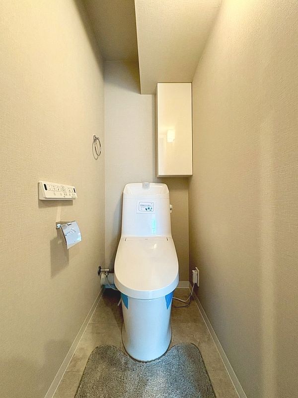 【CASA】ユニハイム高槻 内観写真（トイレ）