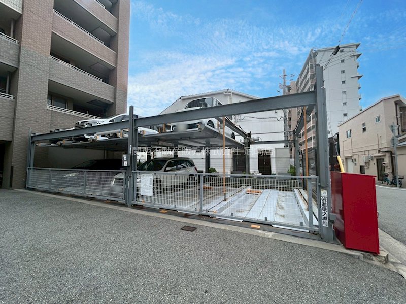 アービング杭瀬宮前公園 共用部写真（駐車場）