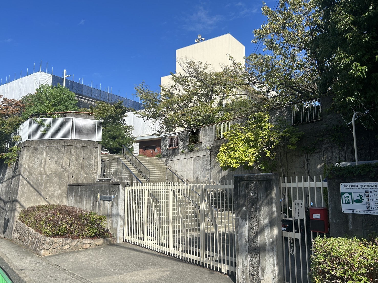 【CASA】茨木南春日丘プライムタウンB棟 小学校
