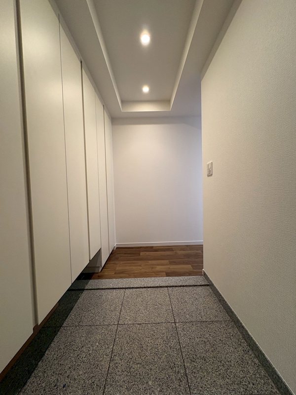 ザ・千里タワー 現地写真（玄関）