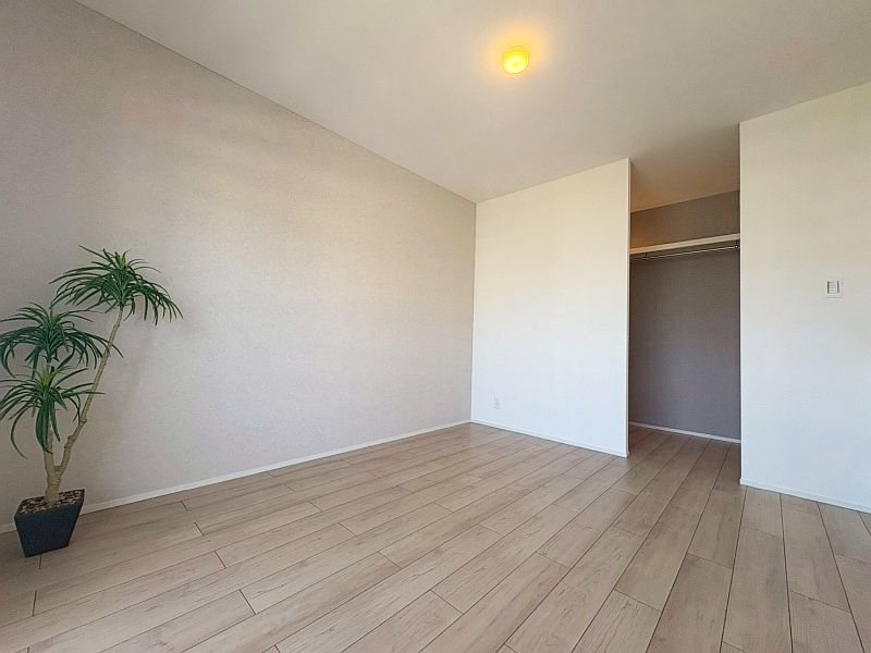 【CASA】高槻阿武山二番街208号棟 内観写真（リビング以外の居室）