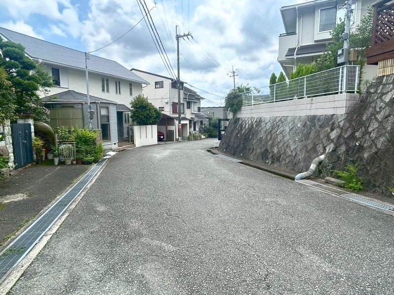 【CASA】 箕面市箕面3丁目 現地写真（前面道路含む現地写真）