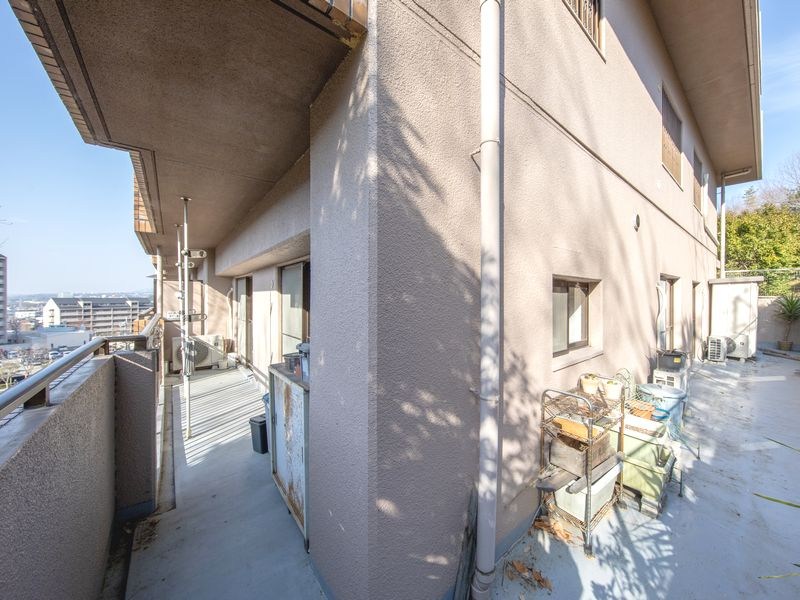 【CASA】朝日プラザ高槻ウエスト・ヒルズA棟  現地写真（バルコニー）