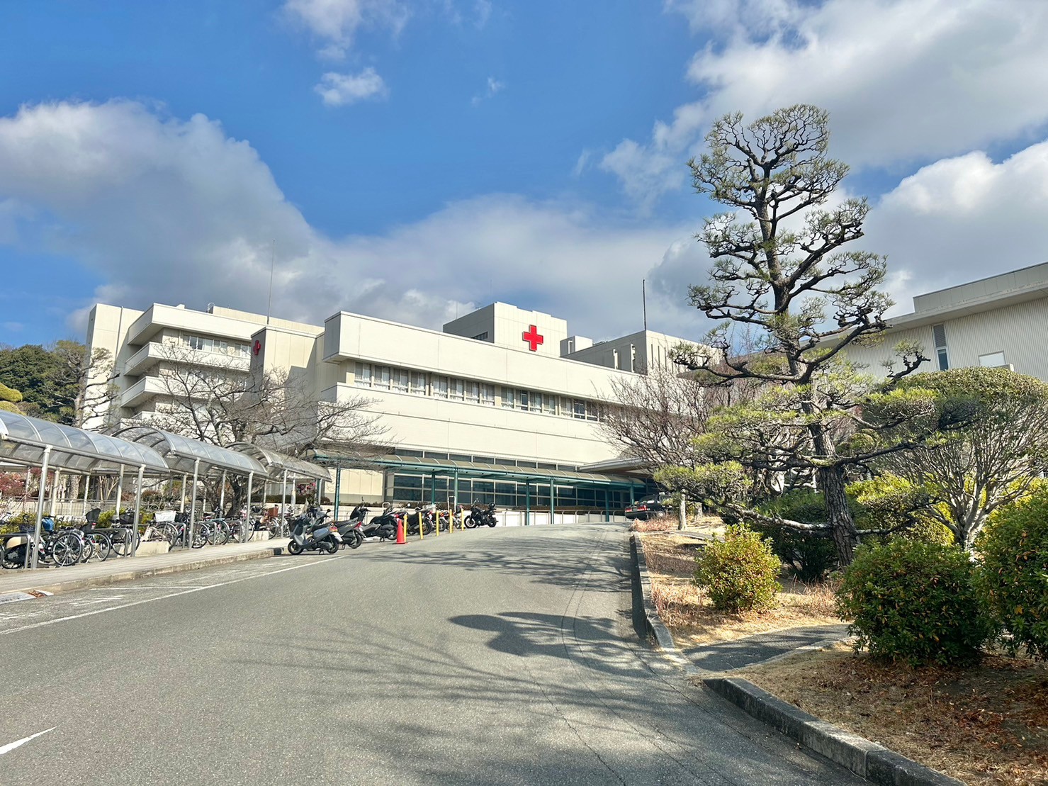 【CASA】朝日プラザ高槻ウエスト・ヒルズA棟  総合病院