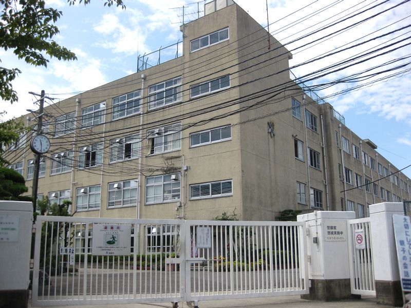 【CASA】高槻市安岡寺町4丁目  中学校