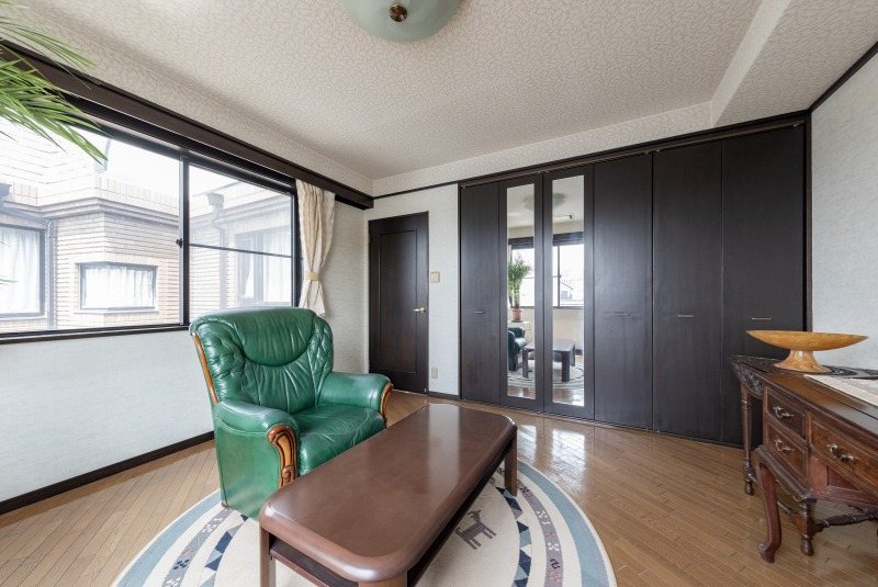 【CASA】 箕面市稲5丁目 内観写真（リビング以外の居室）