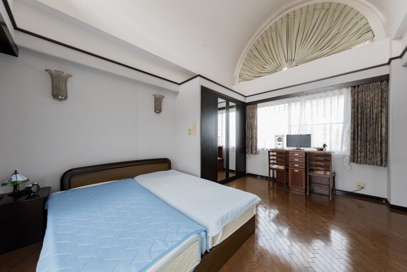 【CASA】 箕面市稲5丁目 内観写真（リビング以外の居室）
