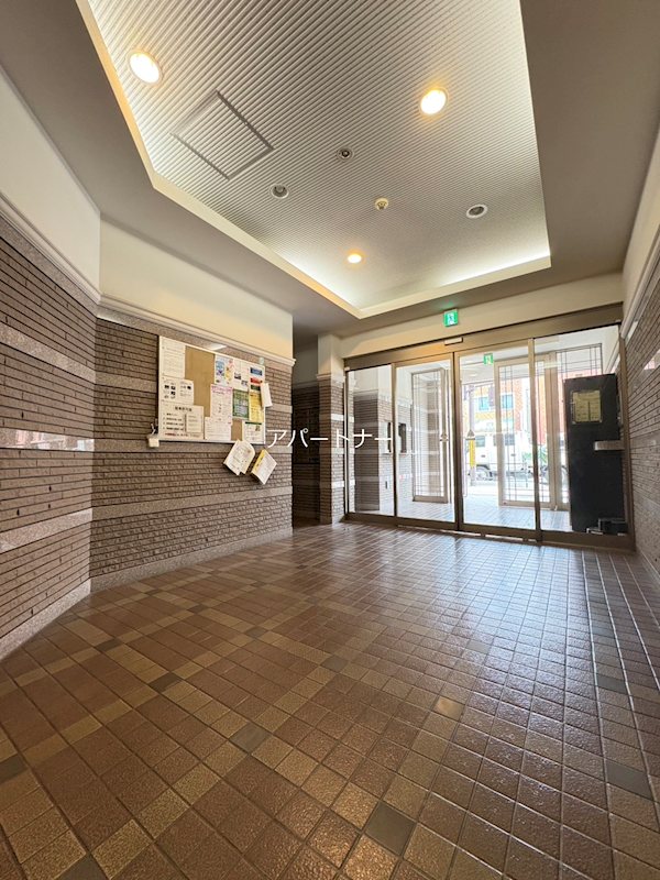 鹿児島県鹿児島市南林寺町 共用部写真（エントランス）