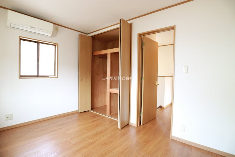 長府松小田中町 内観写真（リビング以外の居室）