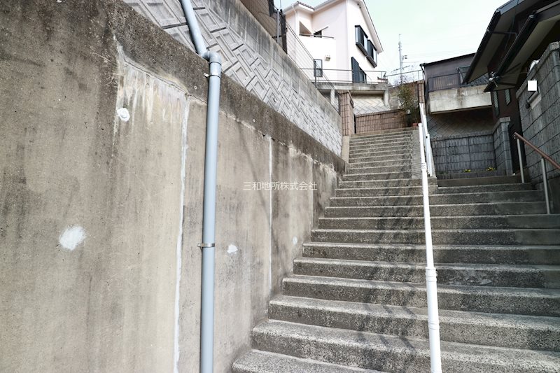 長府松小田中町 現地写真