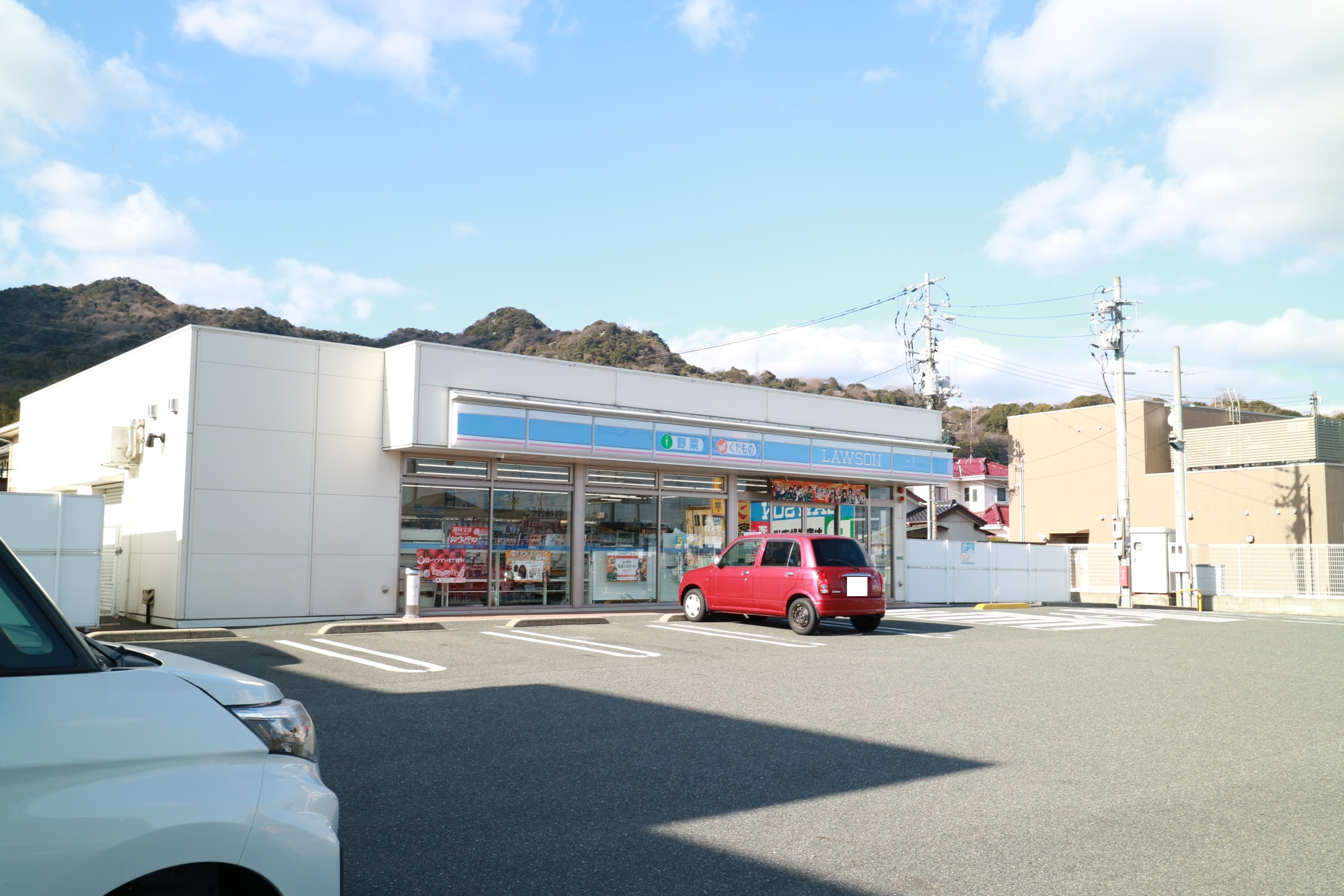 長府松小田中町 コンビニ