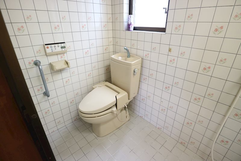 王司本町【少人数向き、セカンドハウス向き戸建て】 内観写真（トイレ）