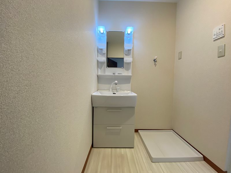 長府浜浦町 内観写真（洗面台・洗面所）