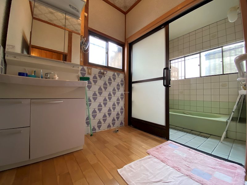 豊浦町大字小串 内観写真（洗面台・洗面所）