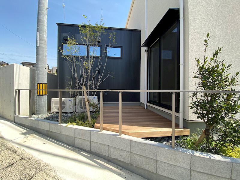 向山町 現地写真（庭）