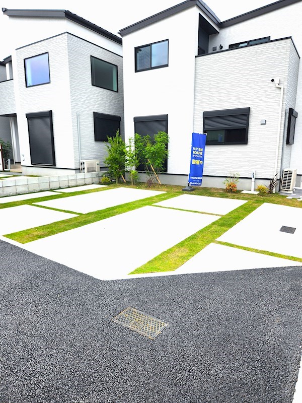 GRAN FELIDIA福津市津屋崎1丁目新築戸建て全3棟　1号棟 現地写真（駐車場）