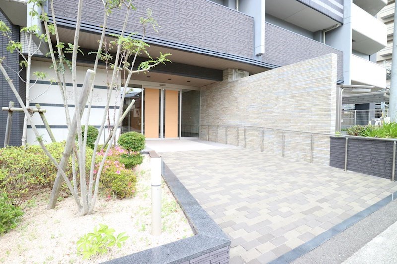 トラストネクサス新椋野Ⅱ 共用部写真（エントランス）