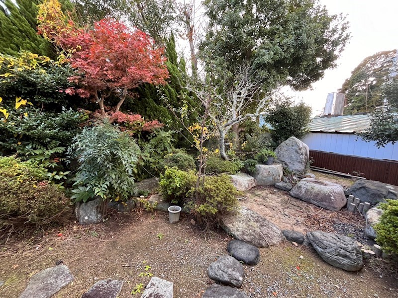 松小田西町 その他