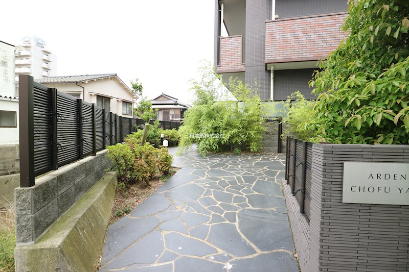 アーデントクレイル長府八幡町 共用部写真（エントランス）