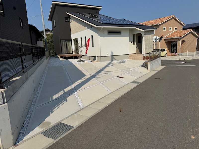 安岡町 現地写真（駐車場）