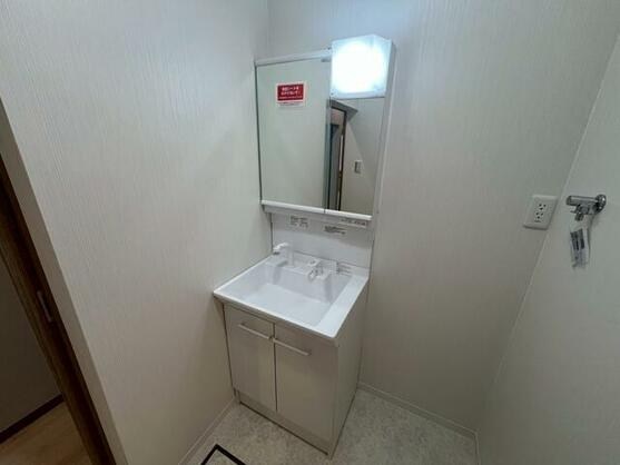 彦島塩浜町 内観写真（洗面台・洗面所）