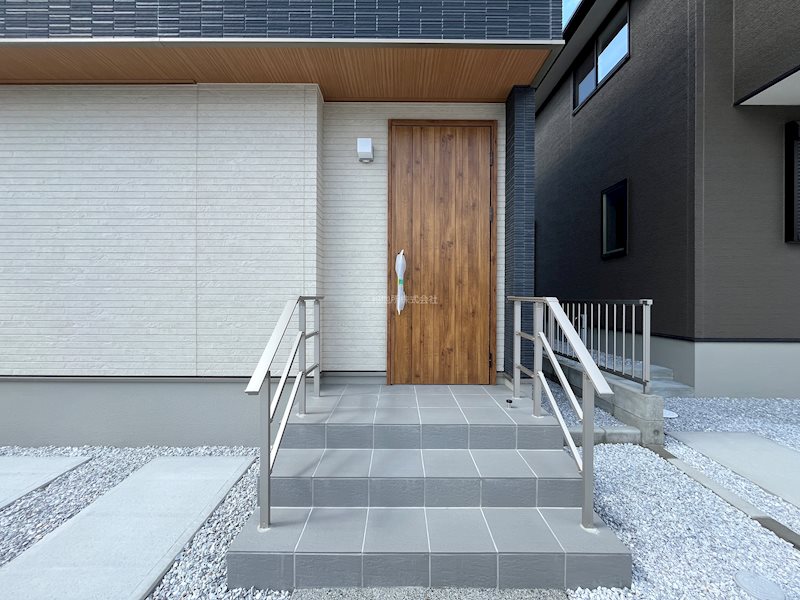 新築分譲　富任町　14号地  現地写真（玄関）