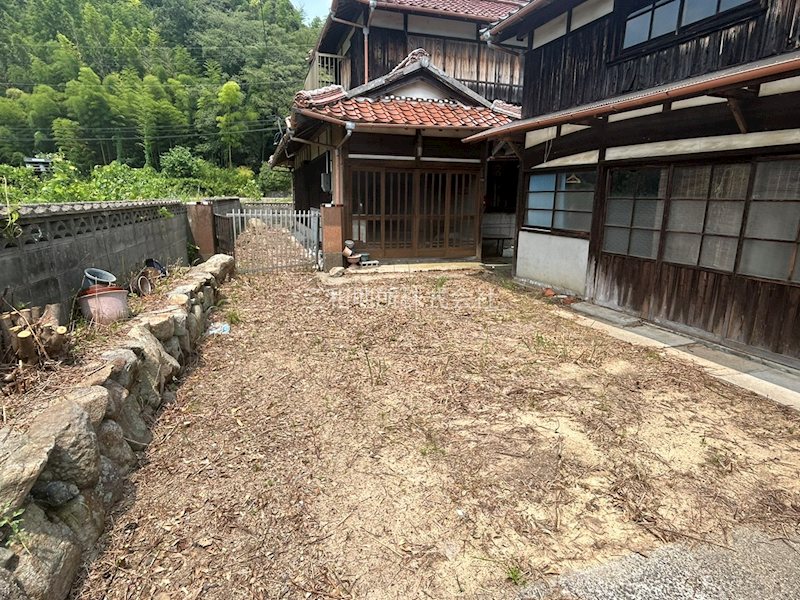 大字吉田地方  現地写真（庭）