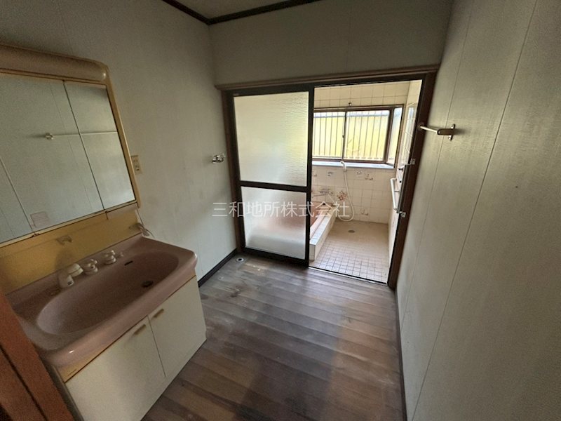 大字吉田地方  内観写真（洗面台・洗面所）