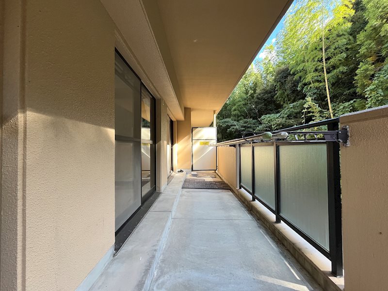 形山パレス 現地写真（バルコニー）