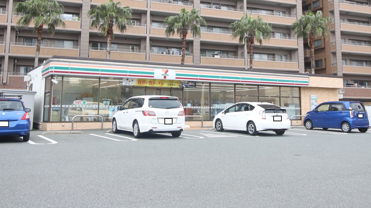 エバーライフグランポート下関駅南壱番館 コンビニ