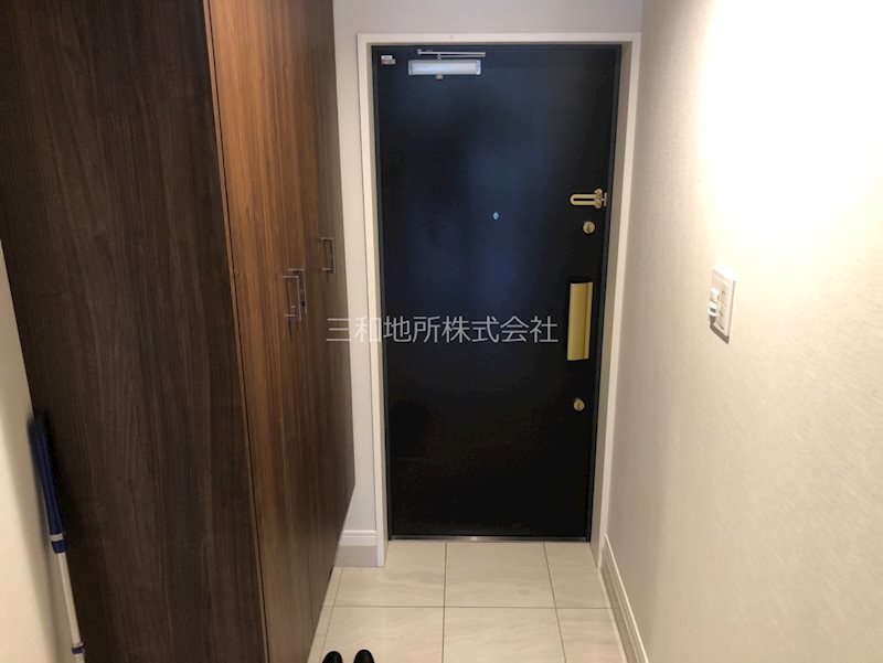 ラルウェンディ新椋野 現地写真（玄関）