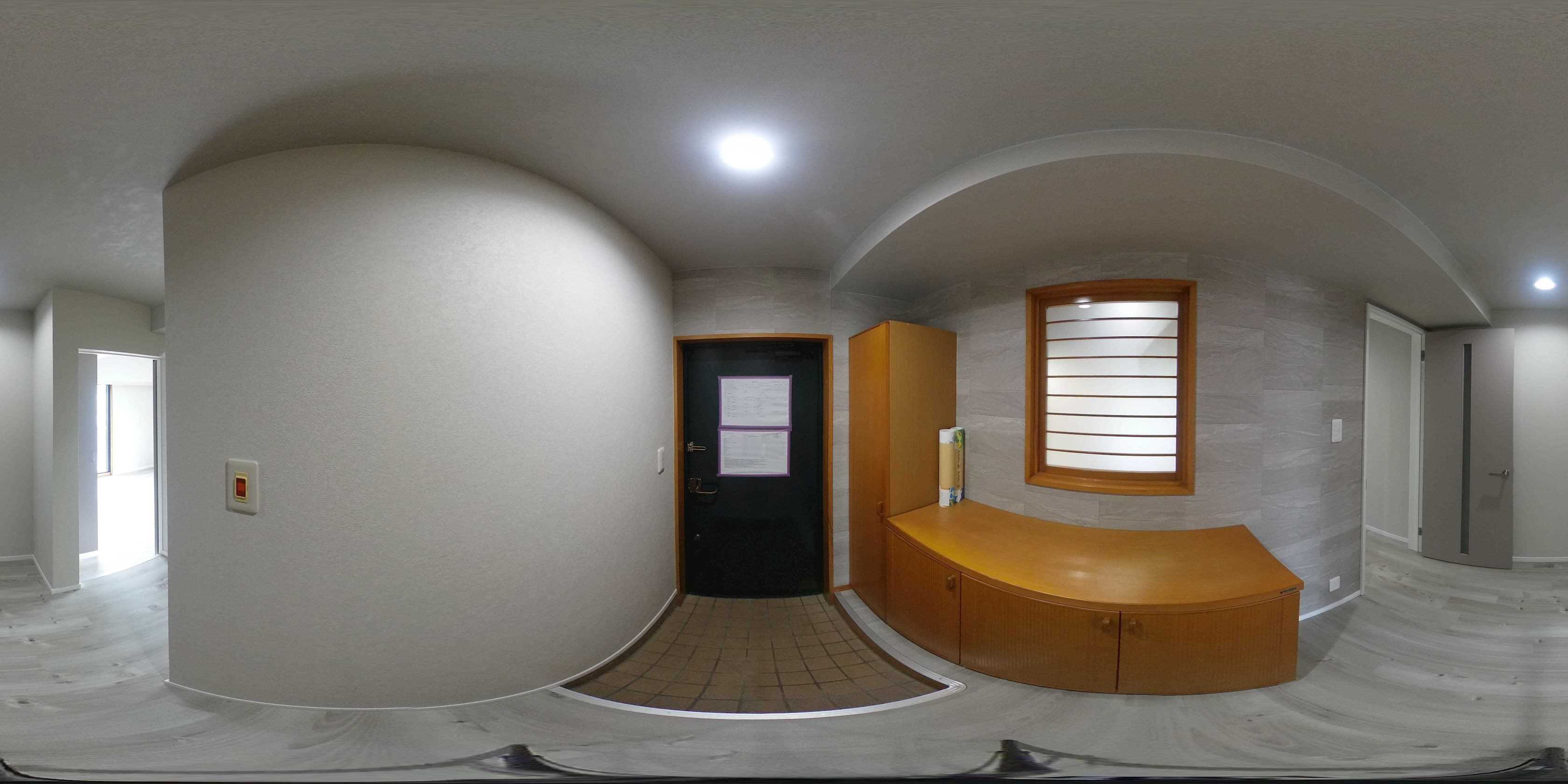 シンセリティ唐戸 現地写真（玄関）