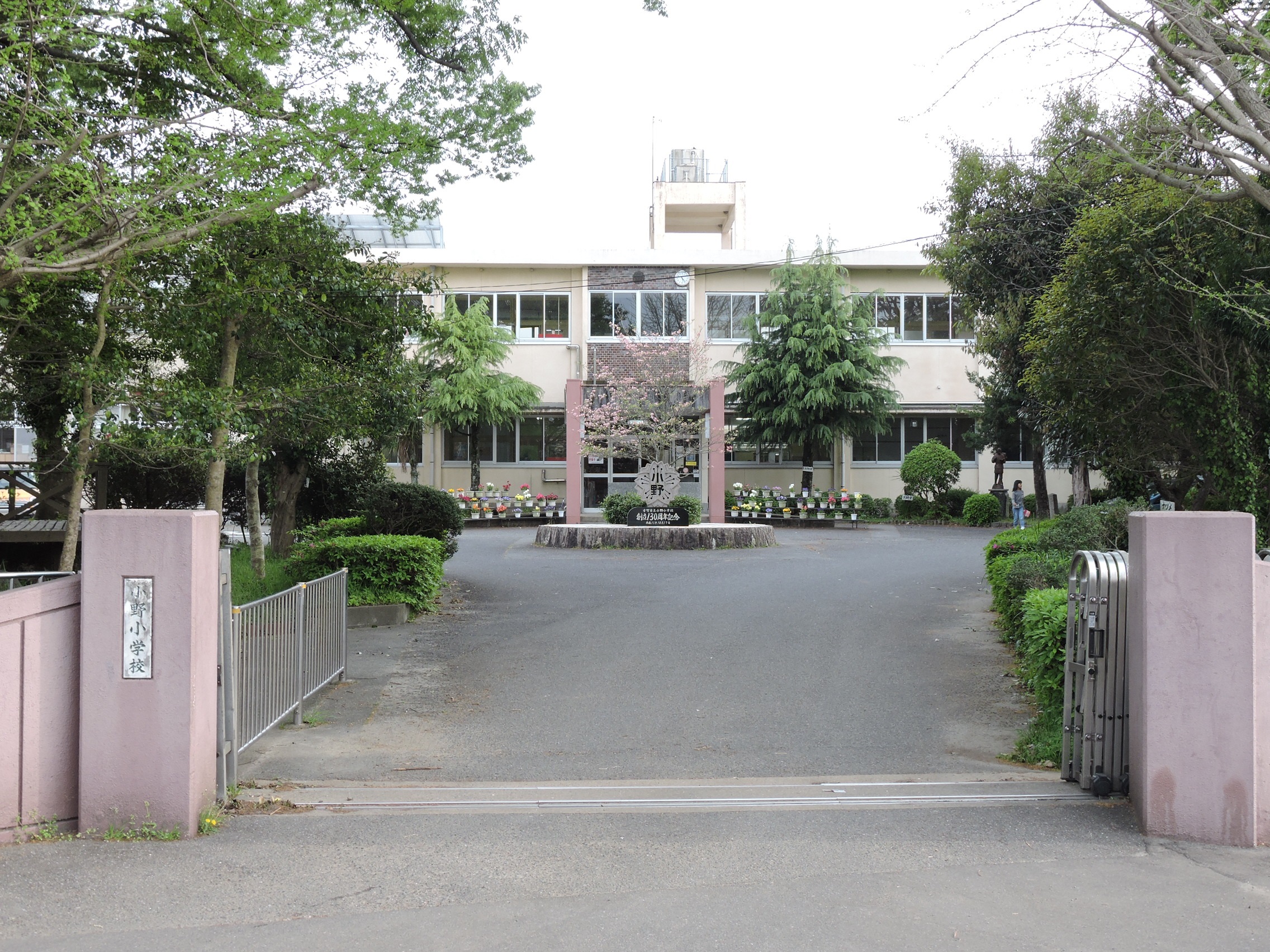 古賀市薦野新築戸建て全6区画　1号地 小学校