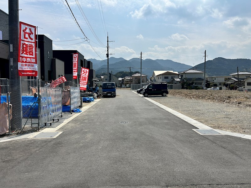 古賀市薦野新築戸建て全6区画　2号地 現地写真（前面道路含む現地写真）