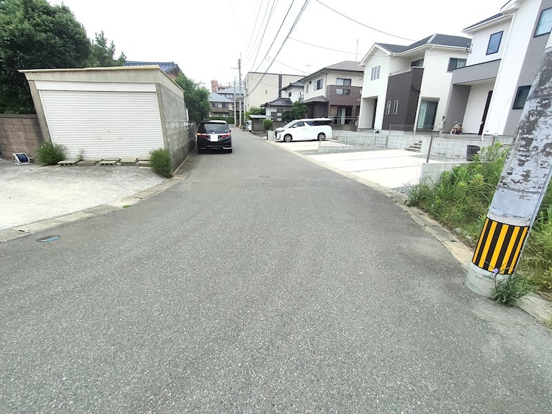 糟屋郡新宮町三代西1丁目売地 現地写真（前面道路含む現地写真）