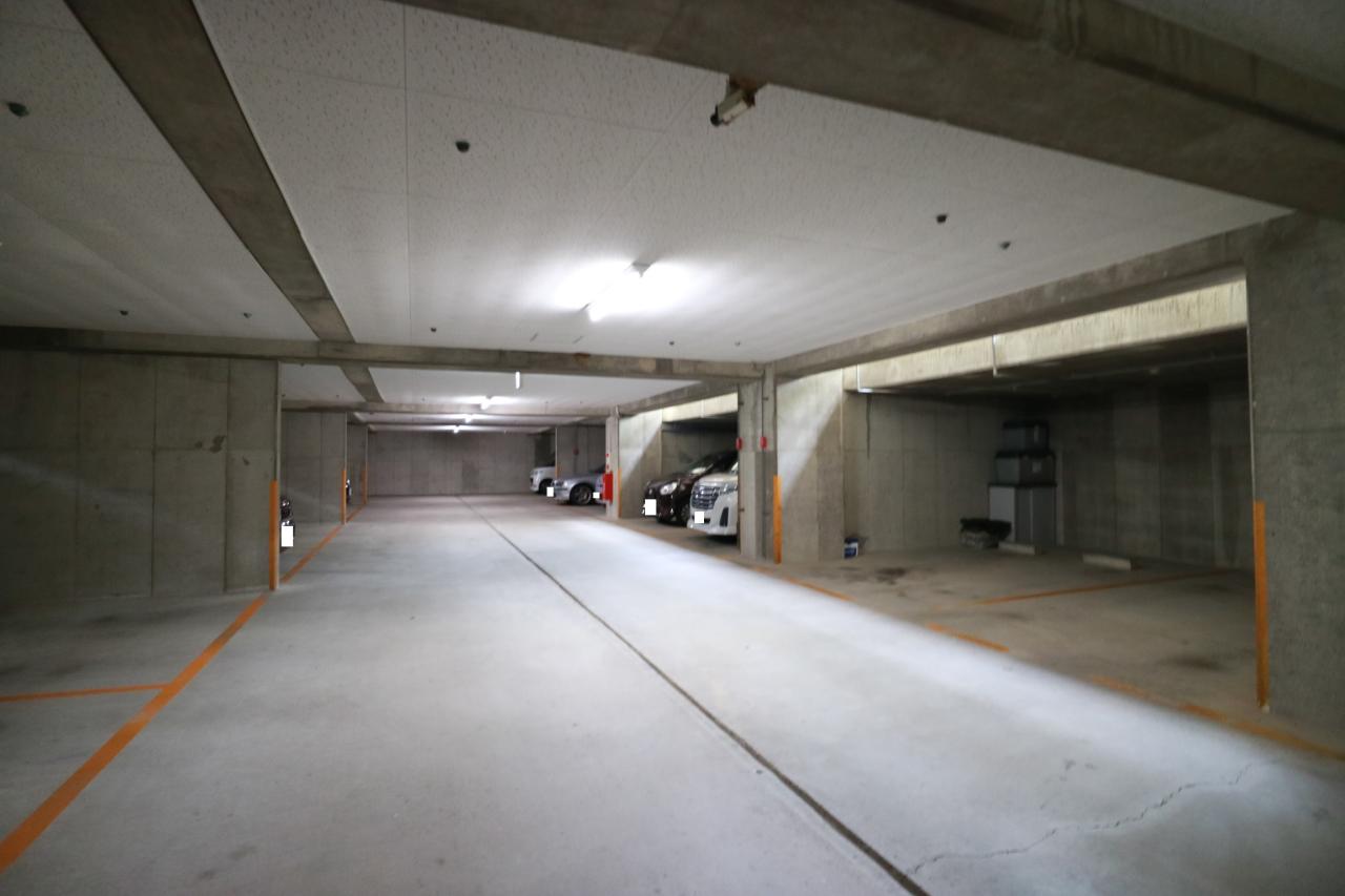 アーデント熊野 共用部写真（駐車場）