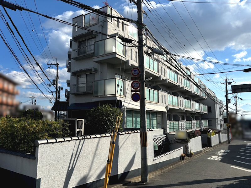 デラシオン御室 外観