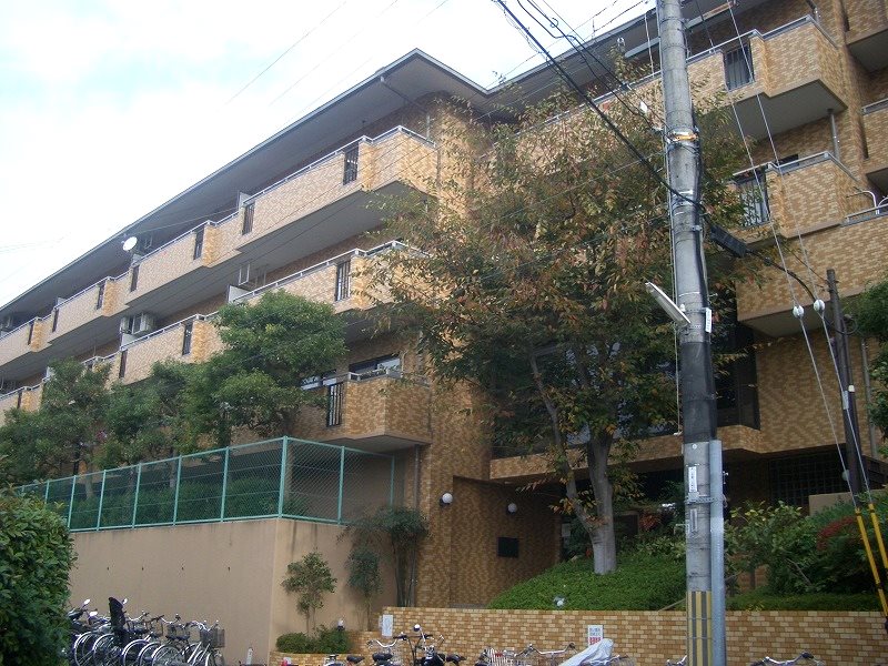 ライオンズマンション山科御陵 外観写真