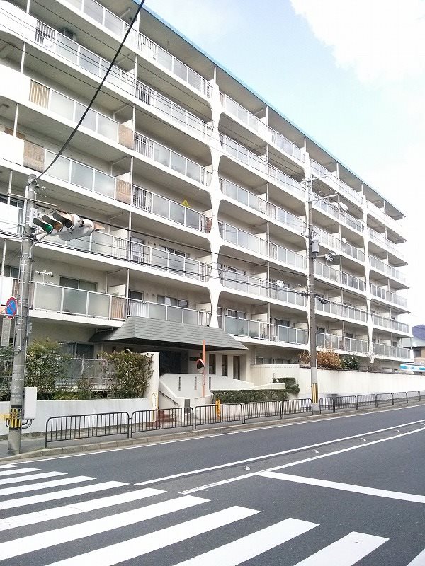 マンハイム山科 外観写真