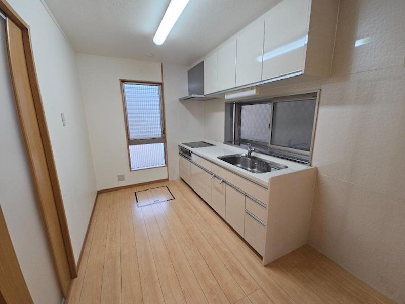 西野野色町 その他