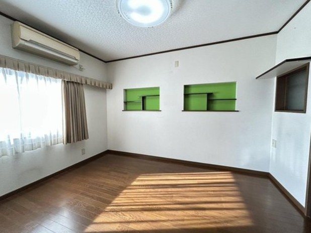 川田御出町 その他