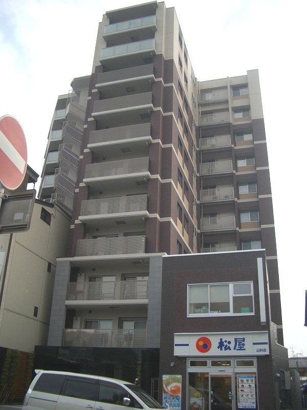 ファインフラッツ京都山科 外観写真